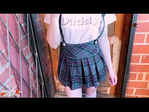❤️ Schoolgirl sûget har lul djip en neukt ynstee fan klassen. ❌ Porno by porno fy.xxxner.ru ❤