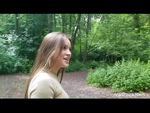 ❤️ Ik stelde Evelina foar dat wy op in iepenbier plak neuke! Se sei ja. Dan ik neukte har yn 'e kont en cum yn har mûle. Doe pikte se harsels. ❌ Porno by porno fy.xxxner.ru ❤